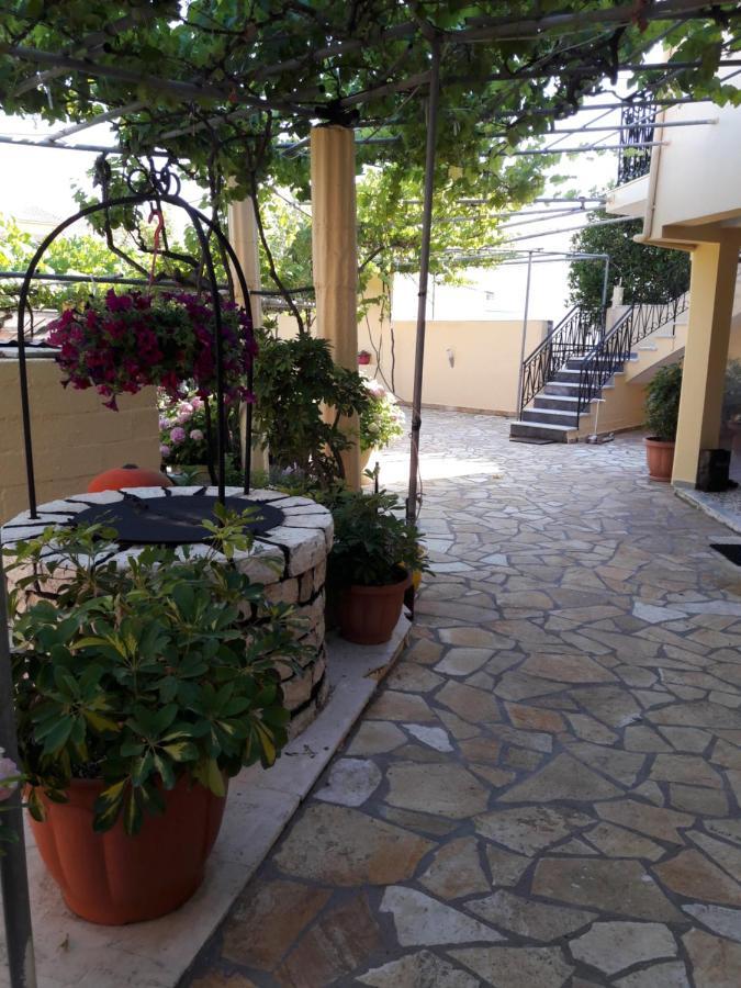 Bungalows Niki Acharavi  Exterior foto
